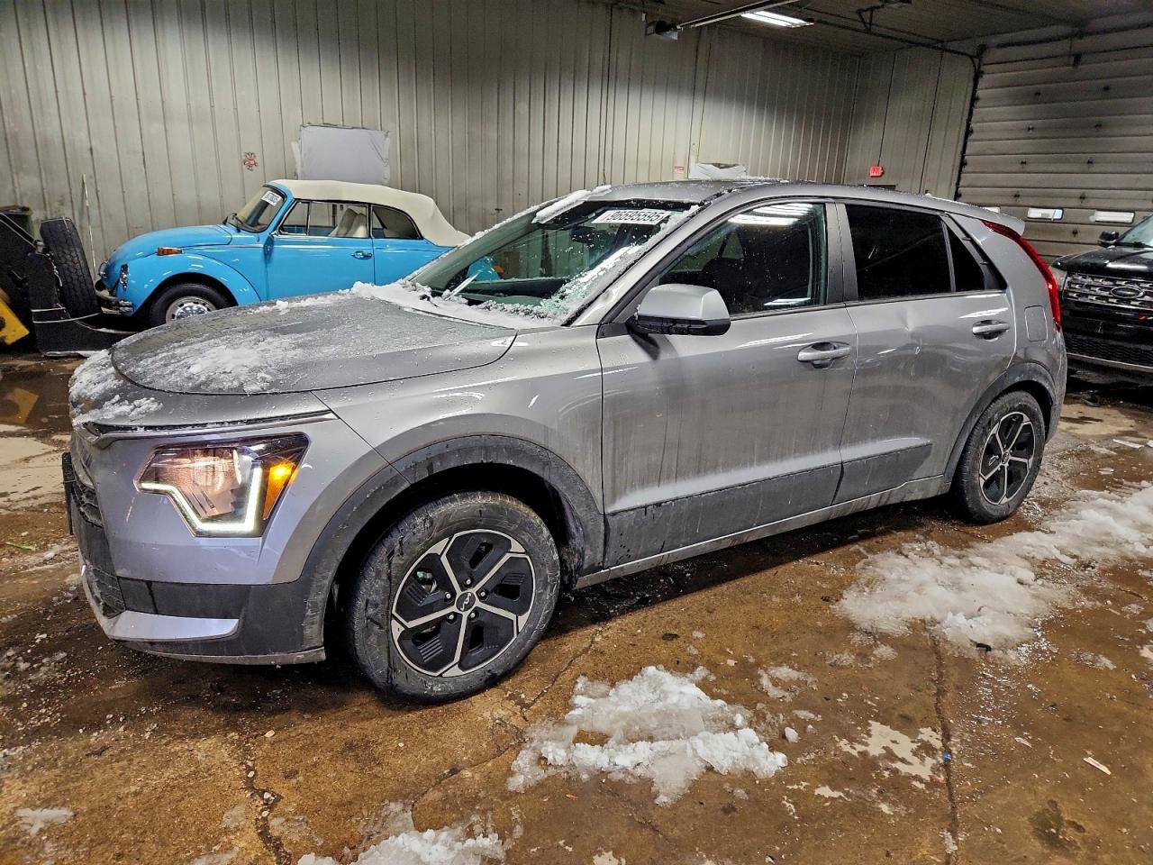 2023 KIA NIRO