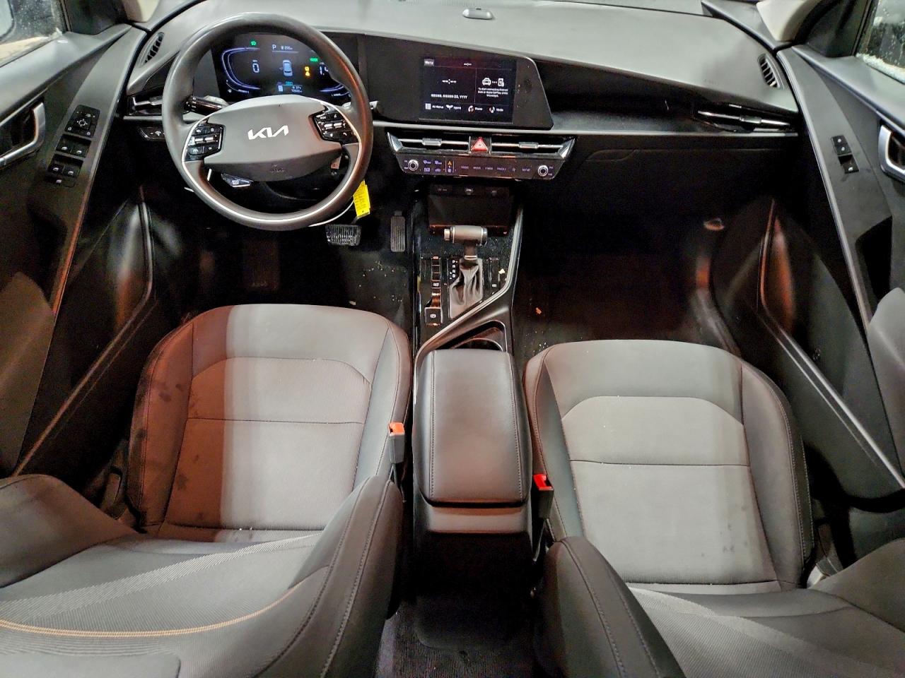 2023 KIA NIRO LX photo 8