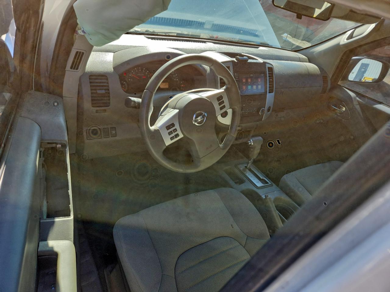 2019 NISSAN FRONTIER S photo 8