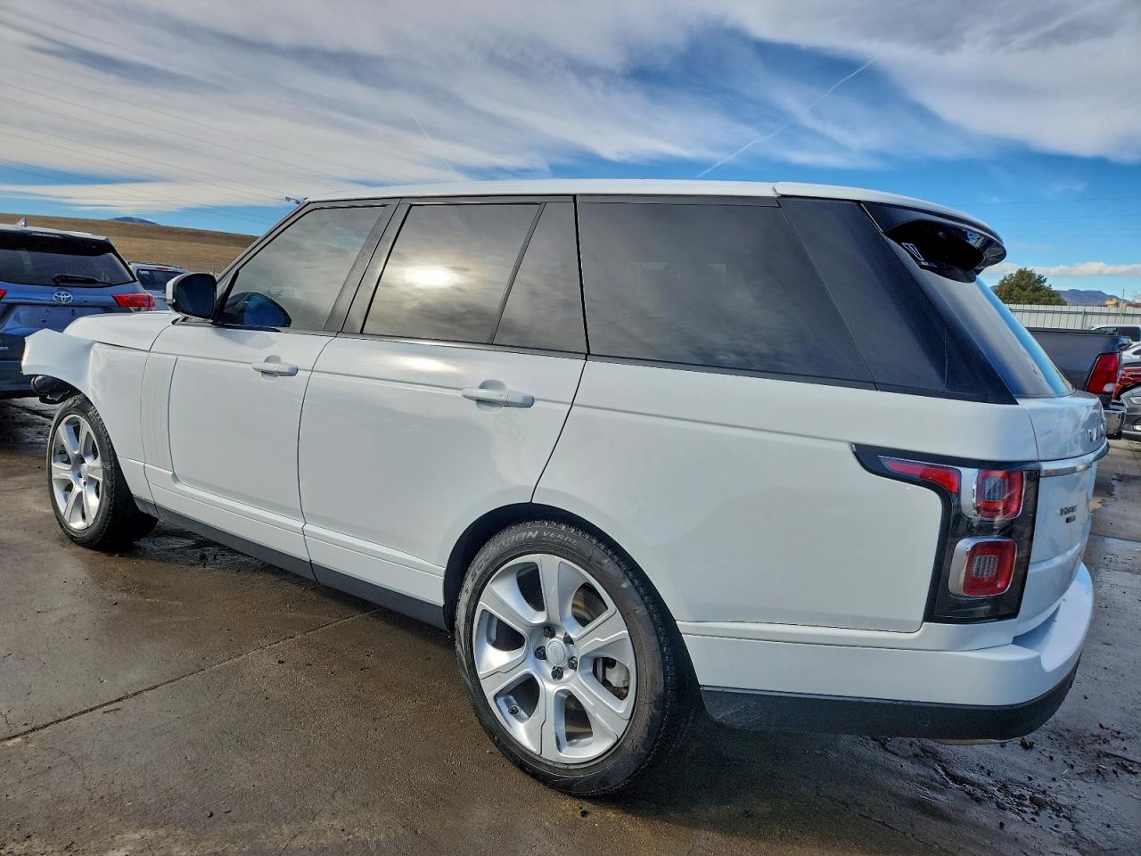 2020 LAND ROVER RANGE ROVER P525 HSE photo 2