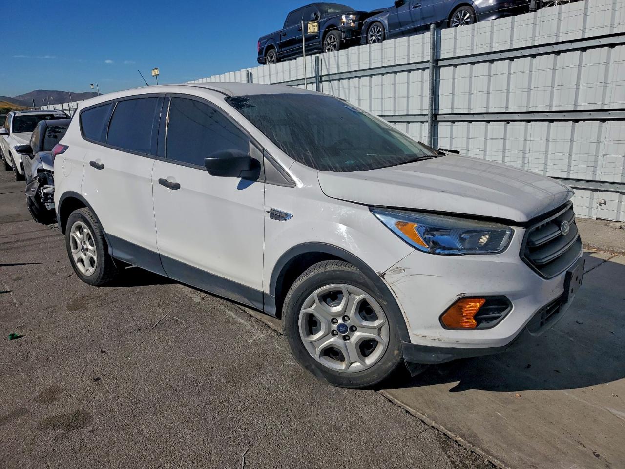 2017 FORD ESCAPE S photo 4
