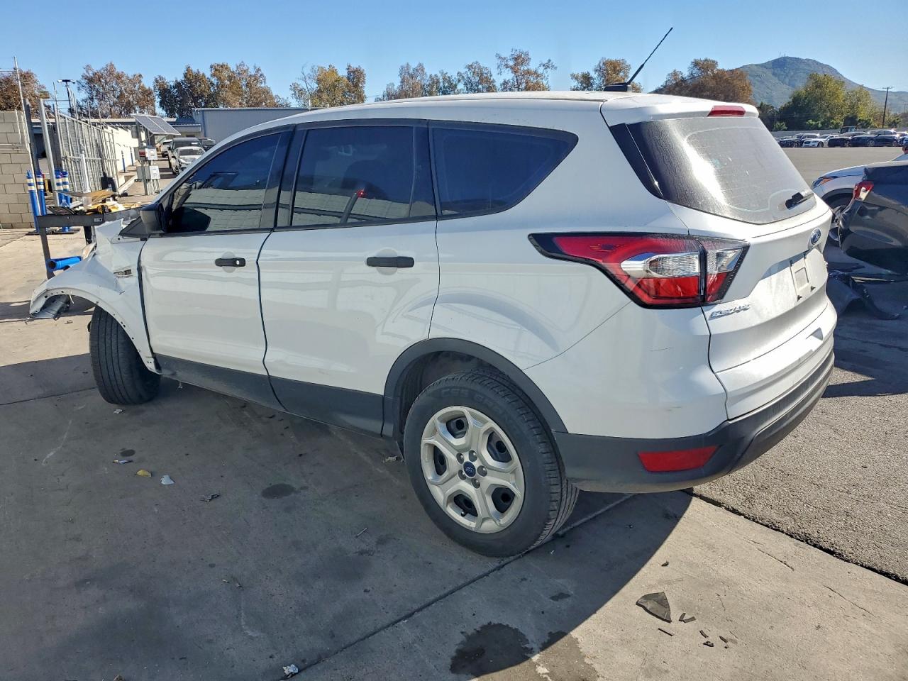 2017 FORD ESCAPE S photo 2