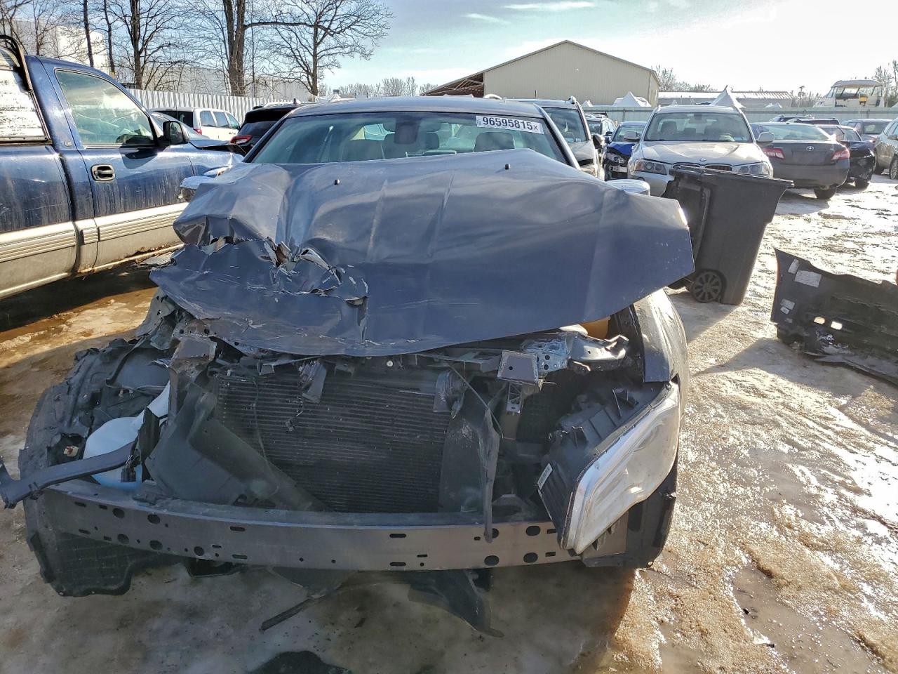 2019 CHRYSLER 300 LIMITED photo 5