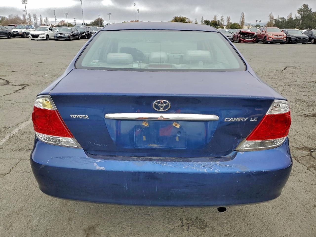 2006 TOYOTA CAMRY LE photo 6