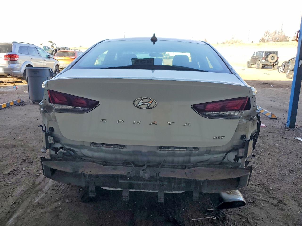 2018 HYUNDAI SONATA ECO photo 6