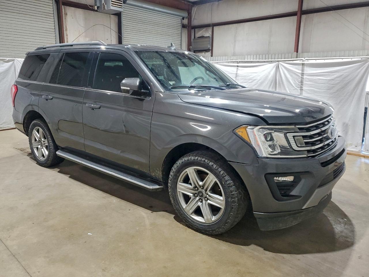 2019 FORD EXPEDITION XLT photo 4