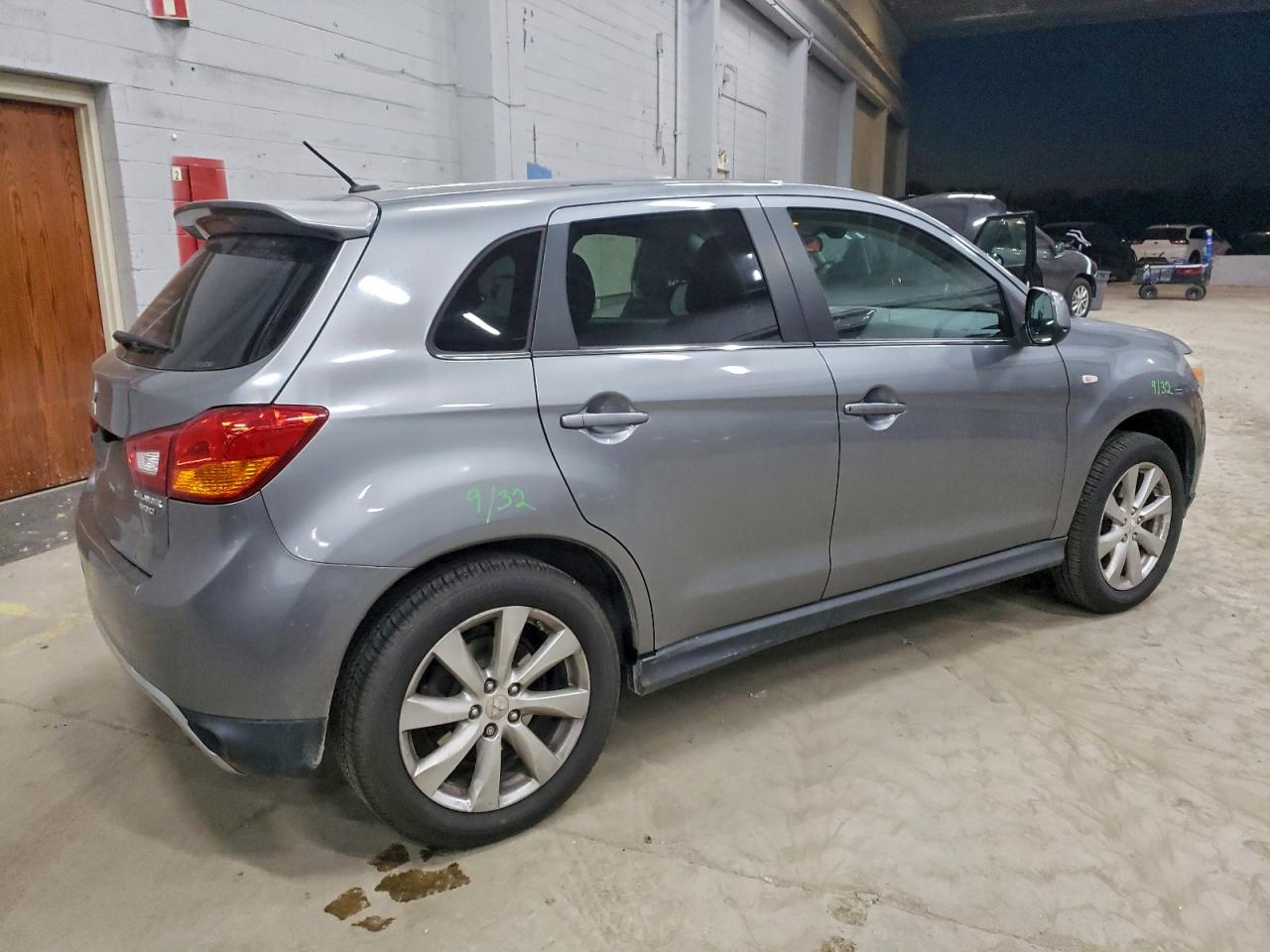 2013 MITSUBISHI OUTLANDER SPORT SE photo 3