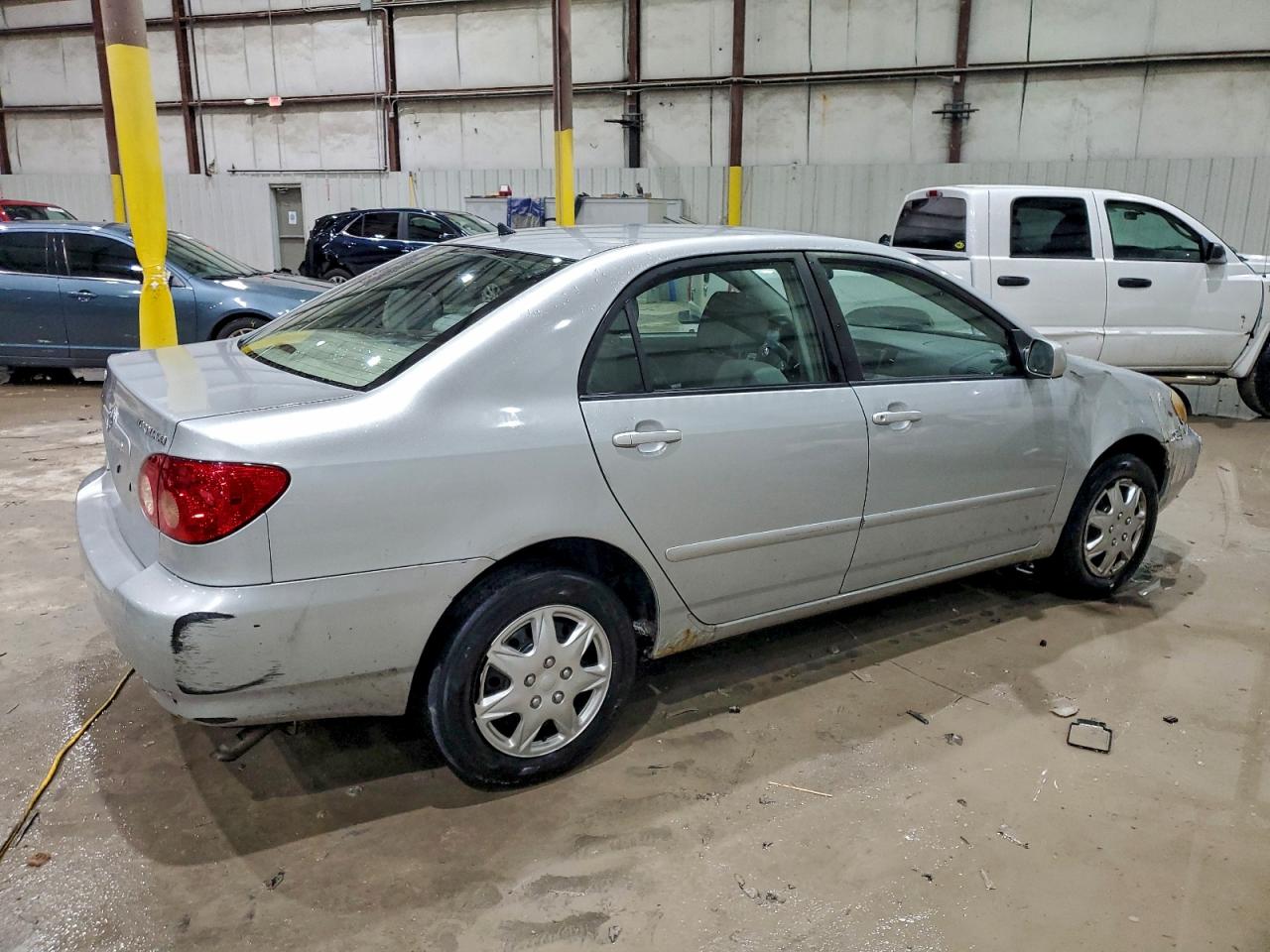2006 TOYOTA COROLLA CE photo 3