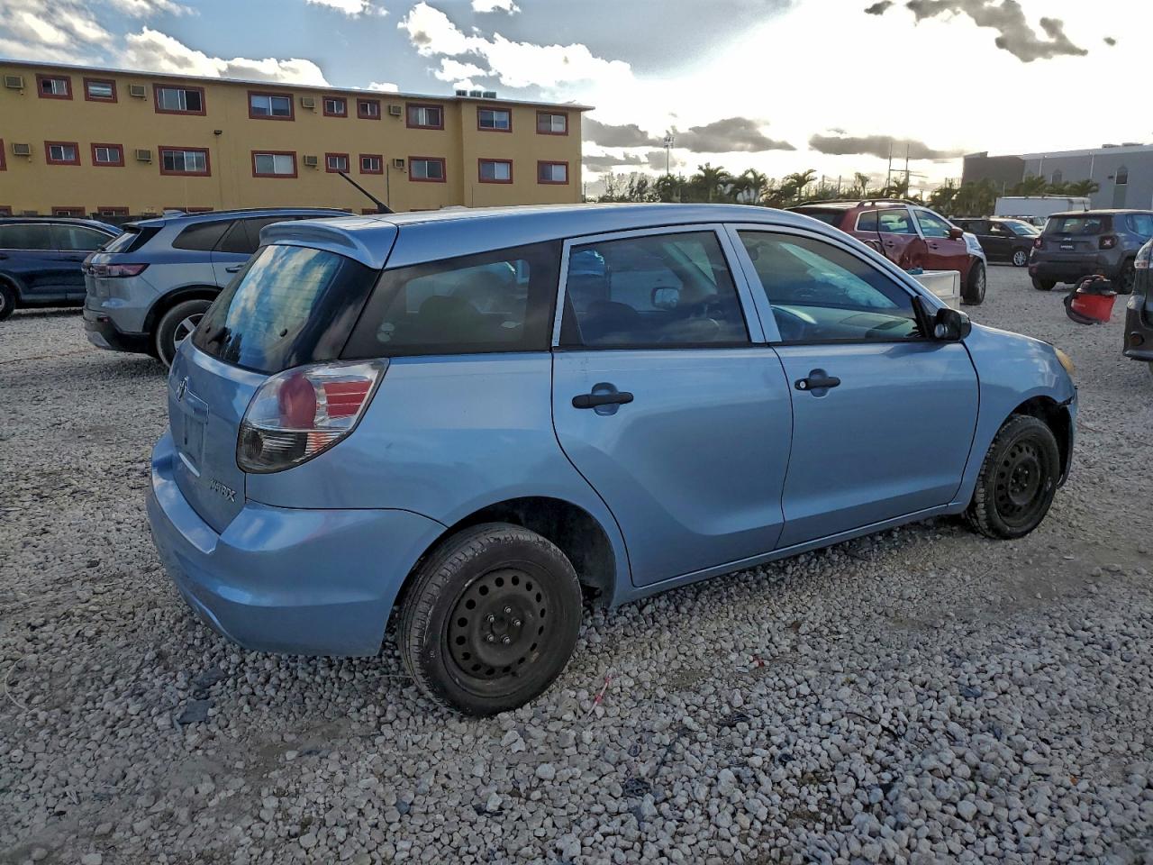 2008 TOYOTA COROLLA MATRIX XR photo 3