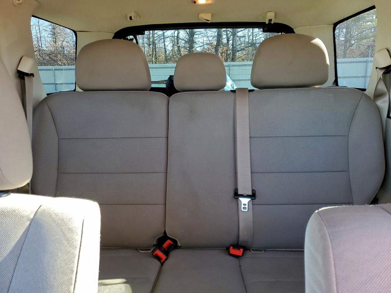 2010 FORD ESCAPE XLT photo 10