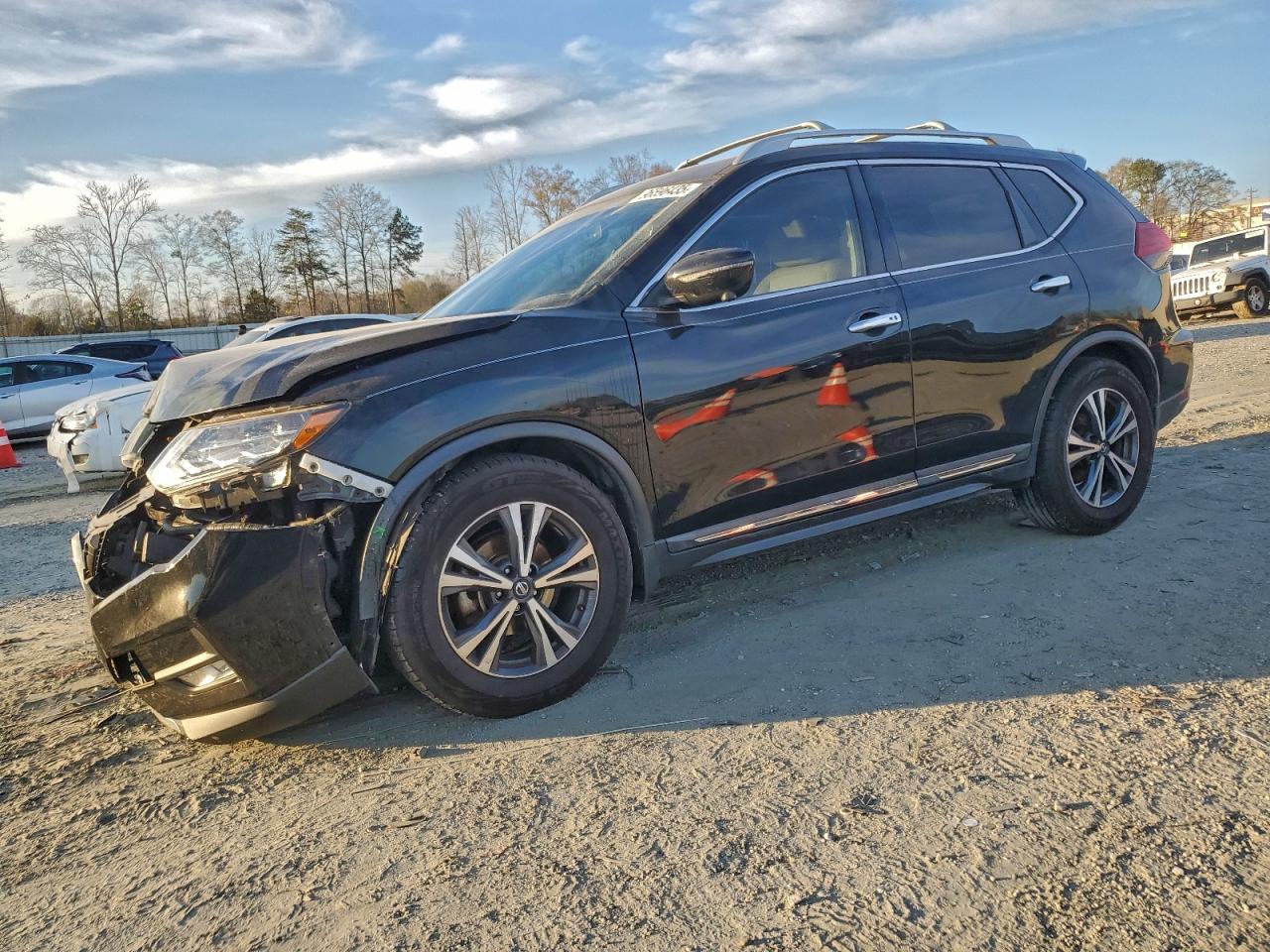 2017 NISSAN ROGUE