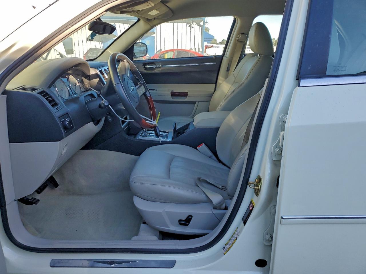 2006 CHRYSLER 300C photo 25