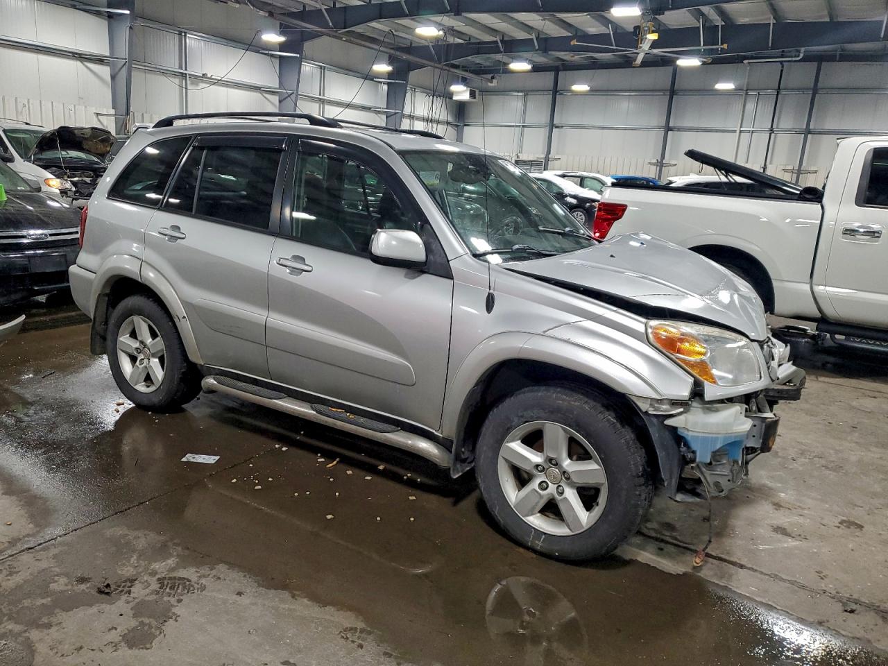 2004 TOYOTA RAV4 photo 4