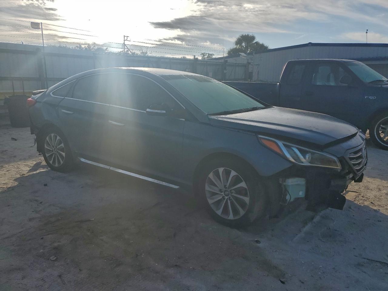 2015 HYUNDAI SONATA SPORT photo 4