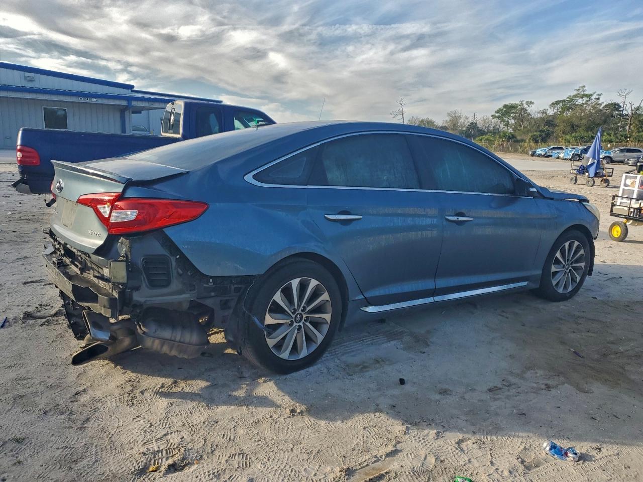 2015 HYUNDAI SONATA SPORT photo 3