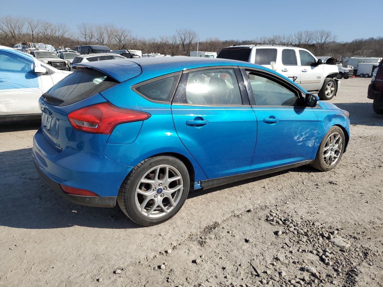 2015 FORD FOCUS SE photo 3