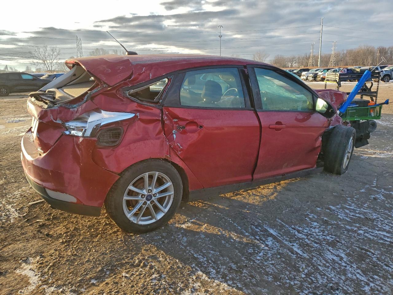 2015 FORD FOCUS SE photo 3