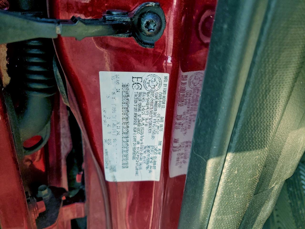 2015 FORD FOCUS SE photo 12