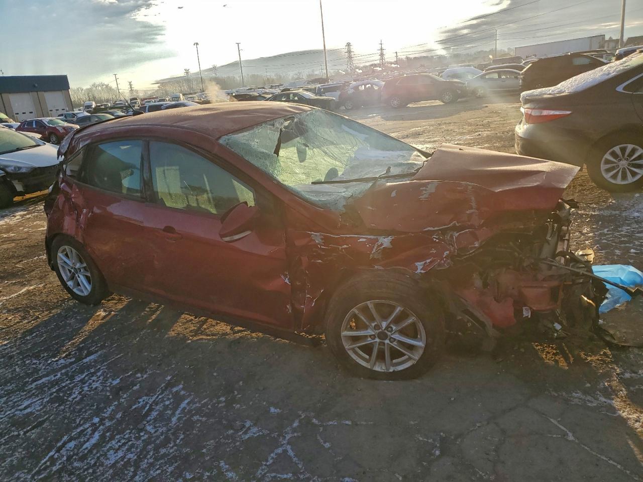 2015 FORD FOCUS SE photo 4