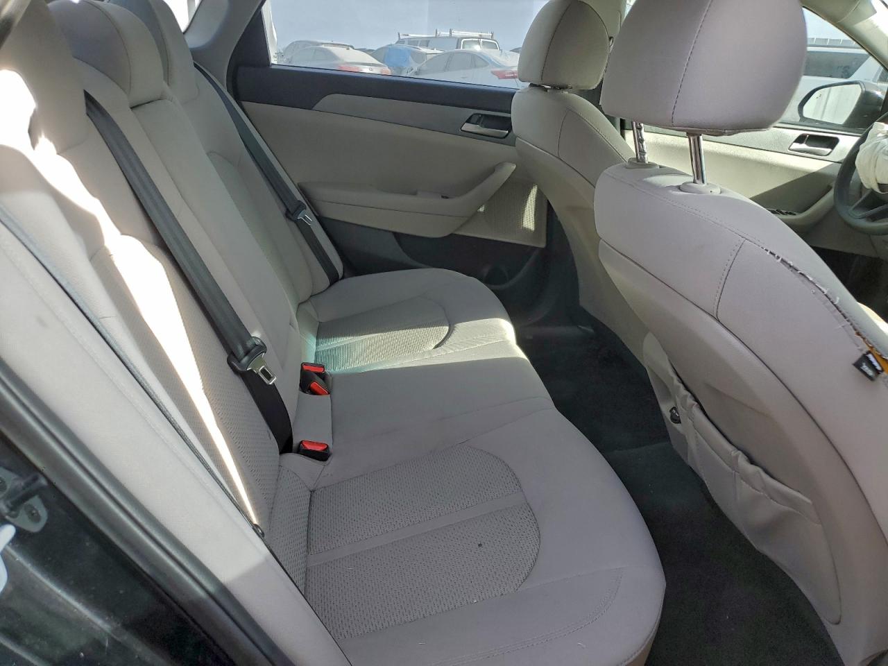 2018 HYUNDAI SONATA SE photo 10