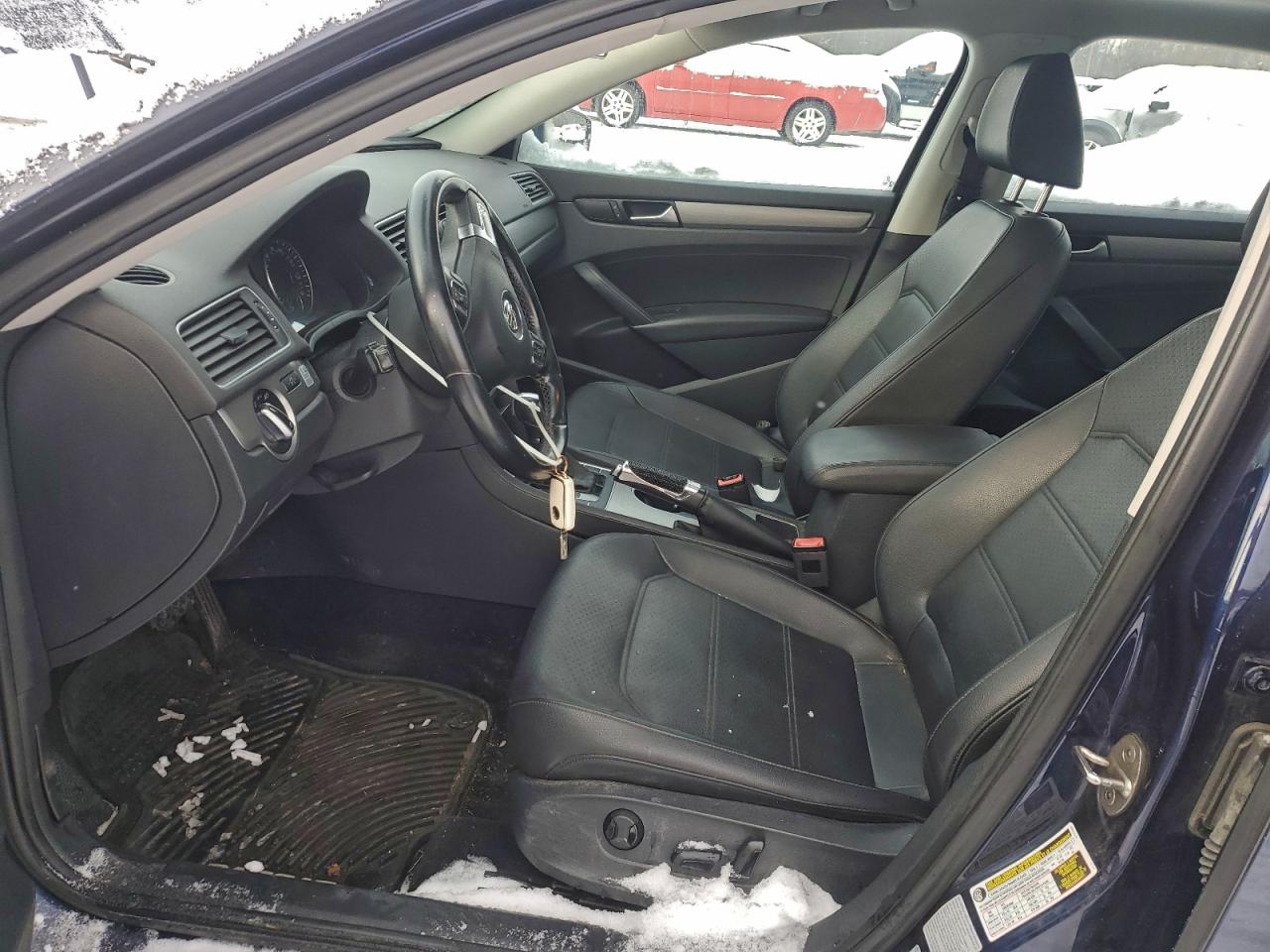 2015 VOLKSWAGEN PASSAT SE photo 7