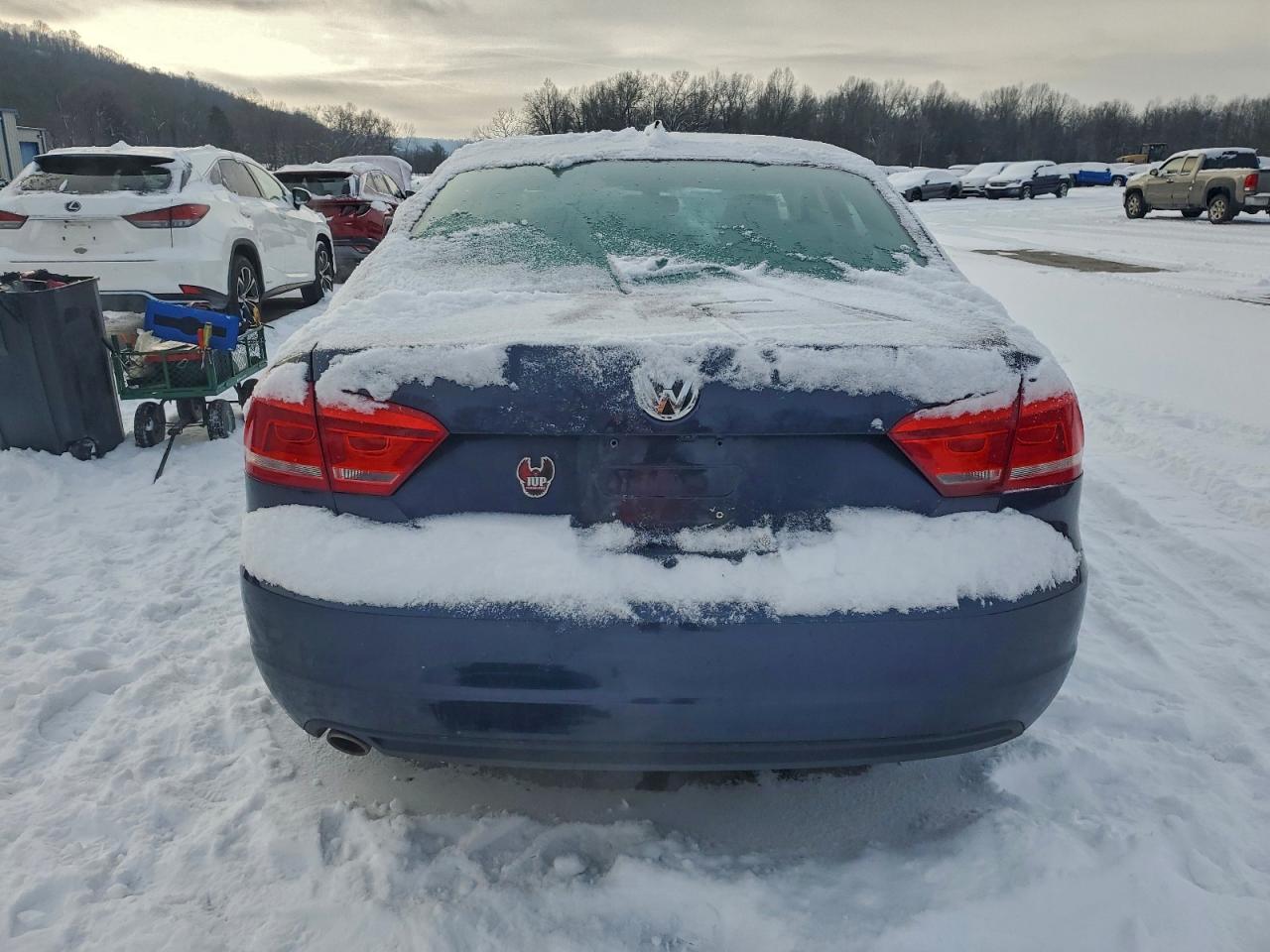 2015 VOLKSWAGEN PASSAT SE photo 6