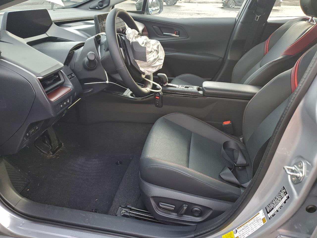 2025 TOYOTA PRIUS SE photo 19