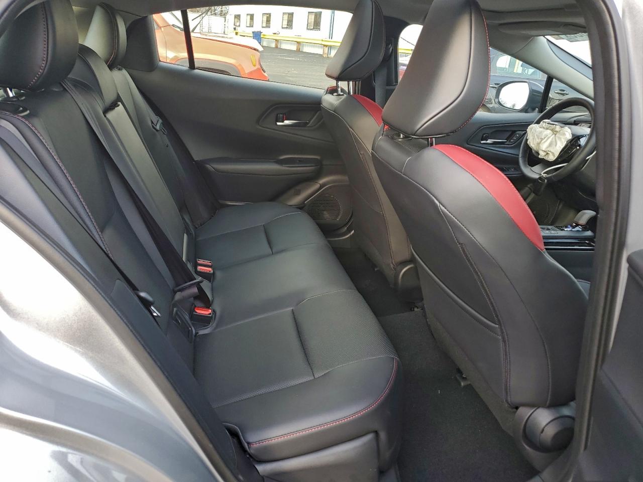 2025 TOYOTA PRIUS SE photo 28