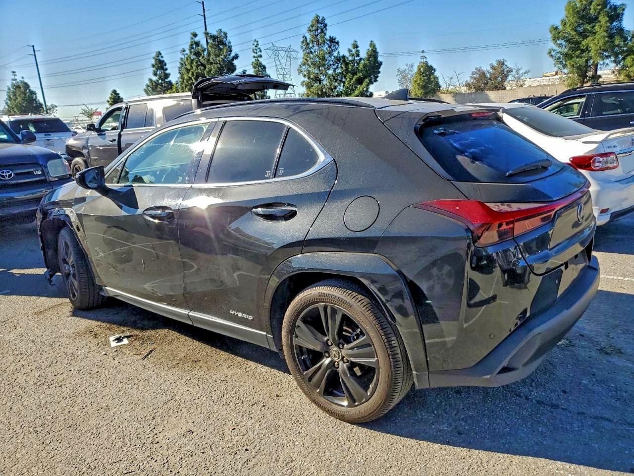 2021 LEXUS UX 250H photo 2