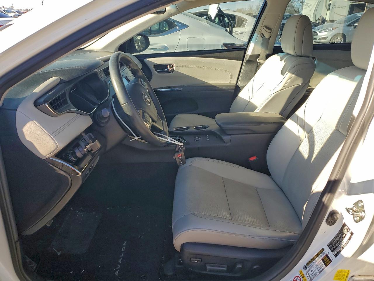 2016 TOYOTA AVALON HYBRID photo 7