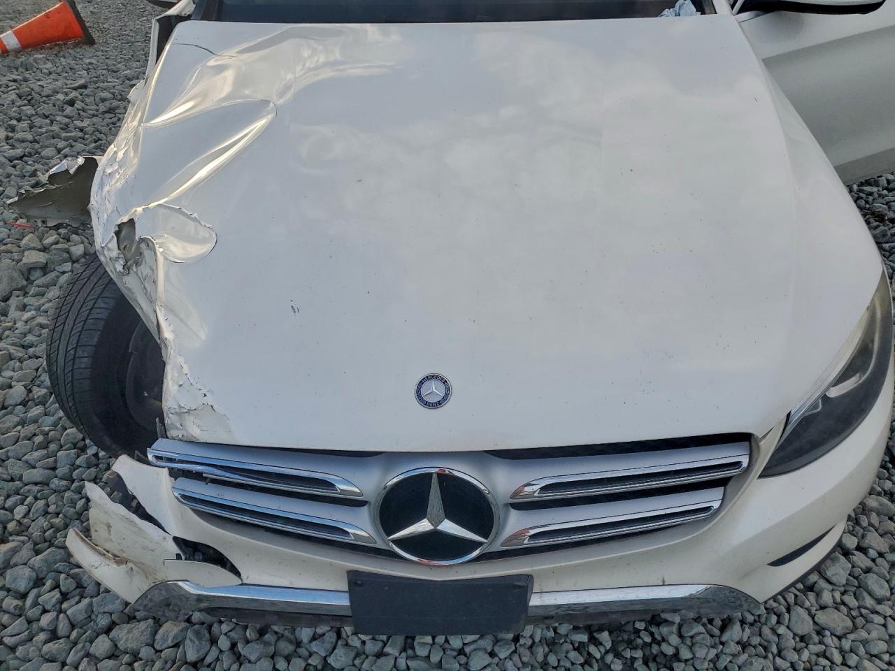 2017 MERCEDES-BENZ GLC 300 4MATIC photo 12