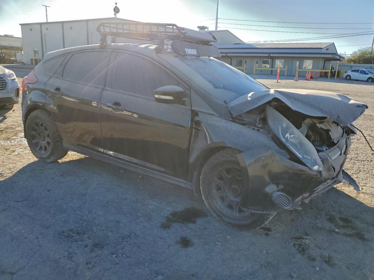 2014 FORD FOCUS SE photo 4