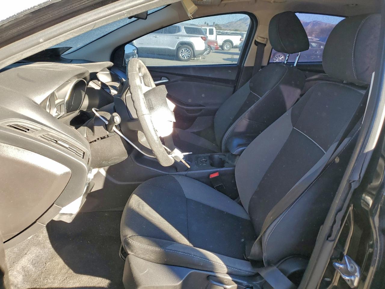 2014 FORD FOCUS SE photo 7