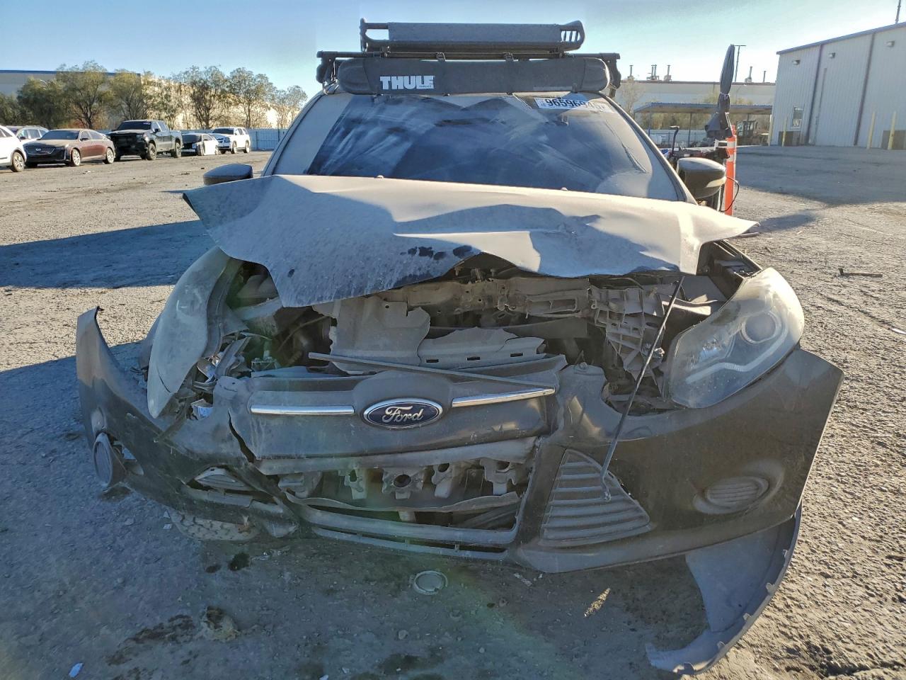 2014 FORD FOCUS SE photo 5
