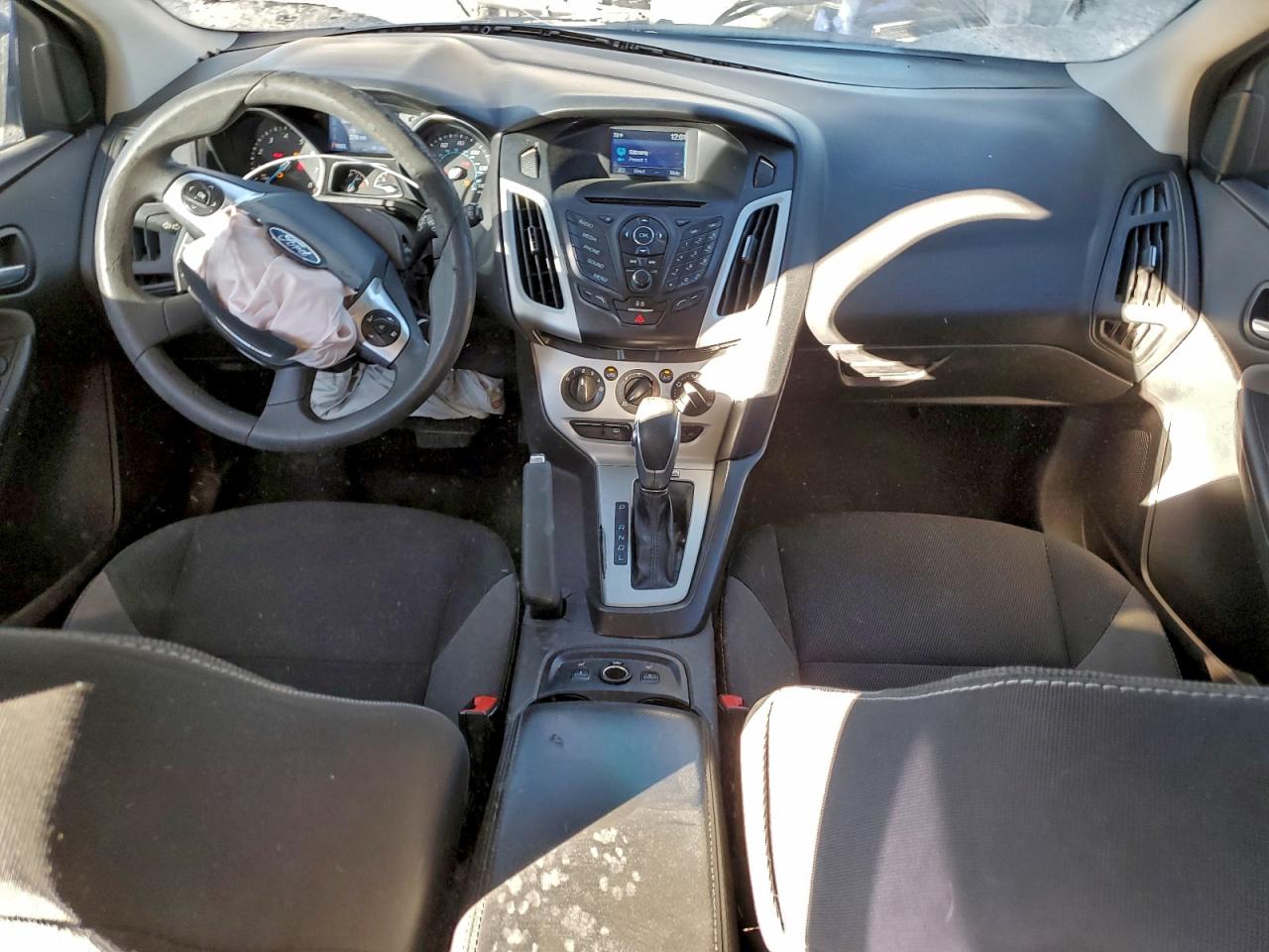 2014 FORD FOCUS SE photo 8