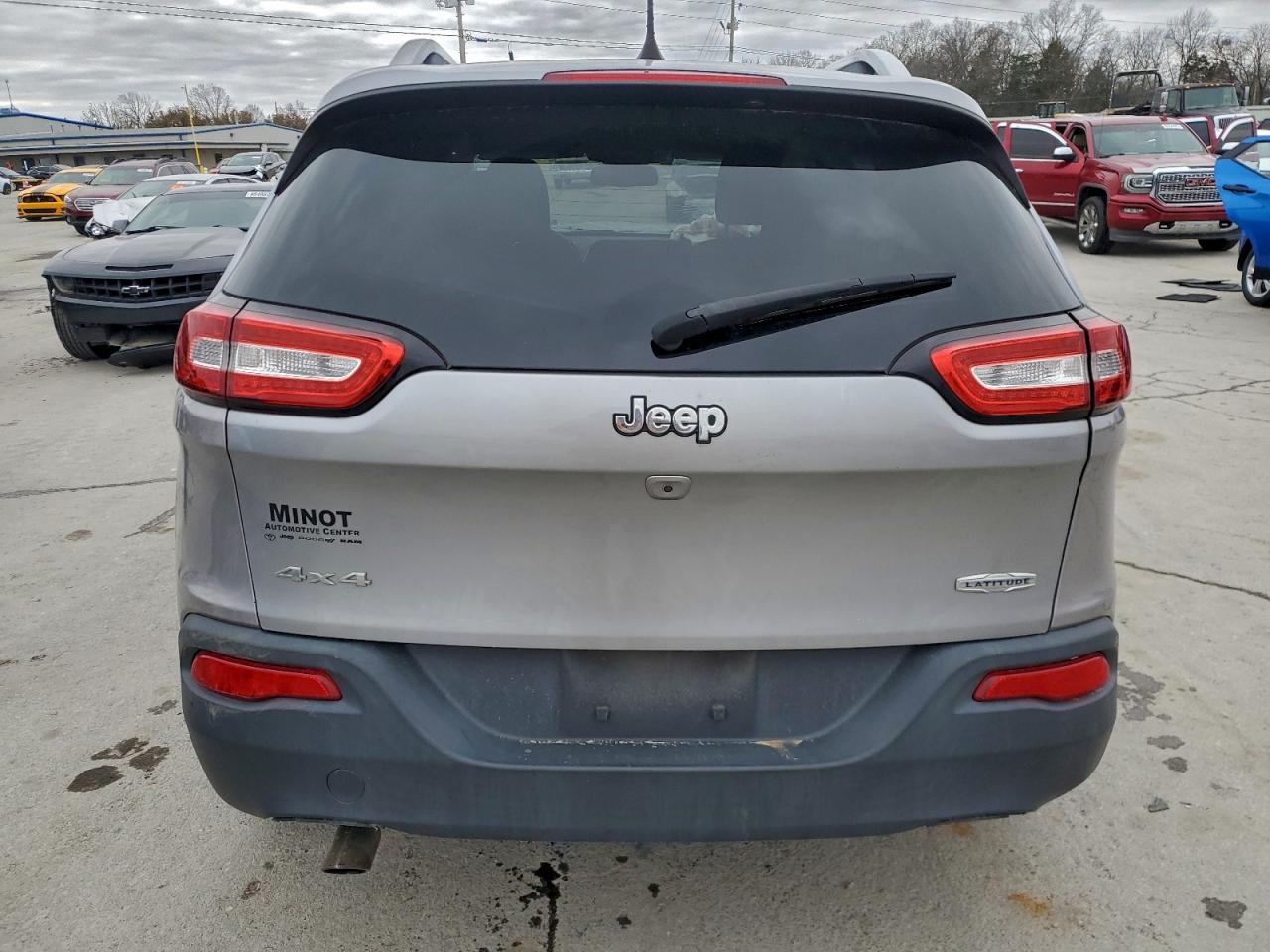 2017 JEEP CHEROKEE LATITUDE photo 6
