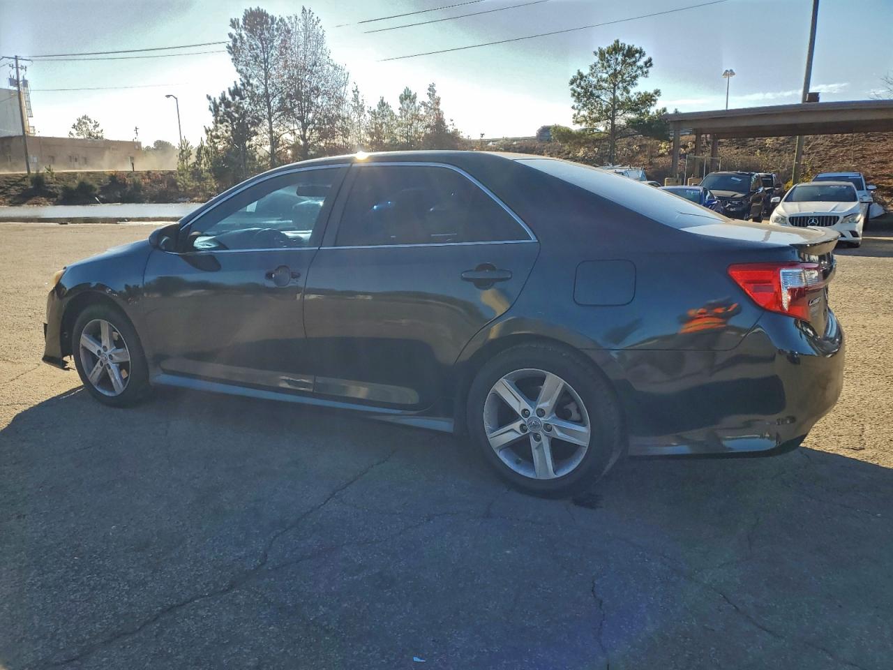 2013 TOYOTA CAMRY L photo 2