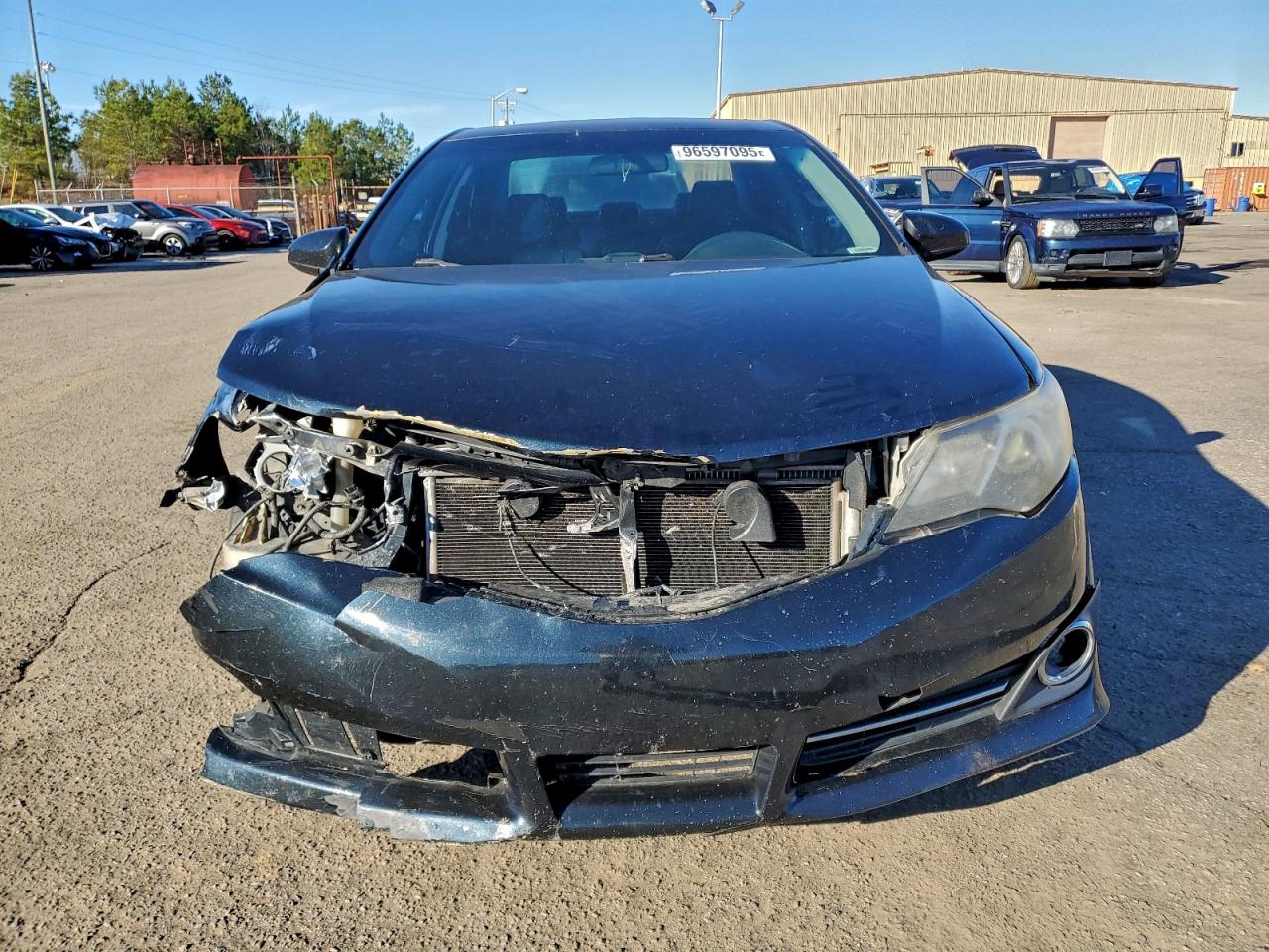 2013 TOYOTA CAMRY L photo 5