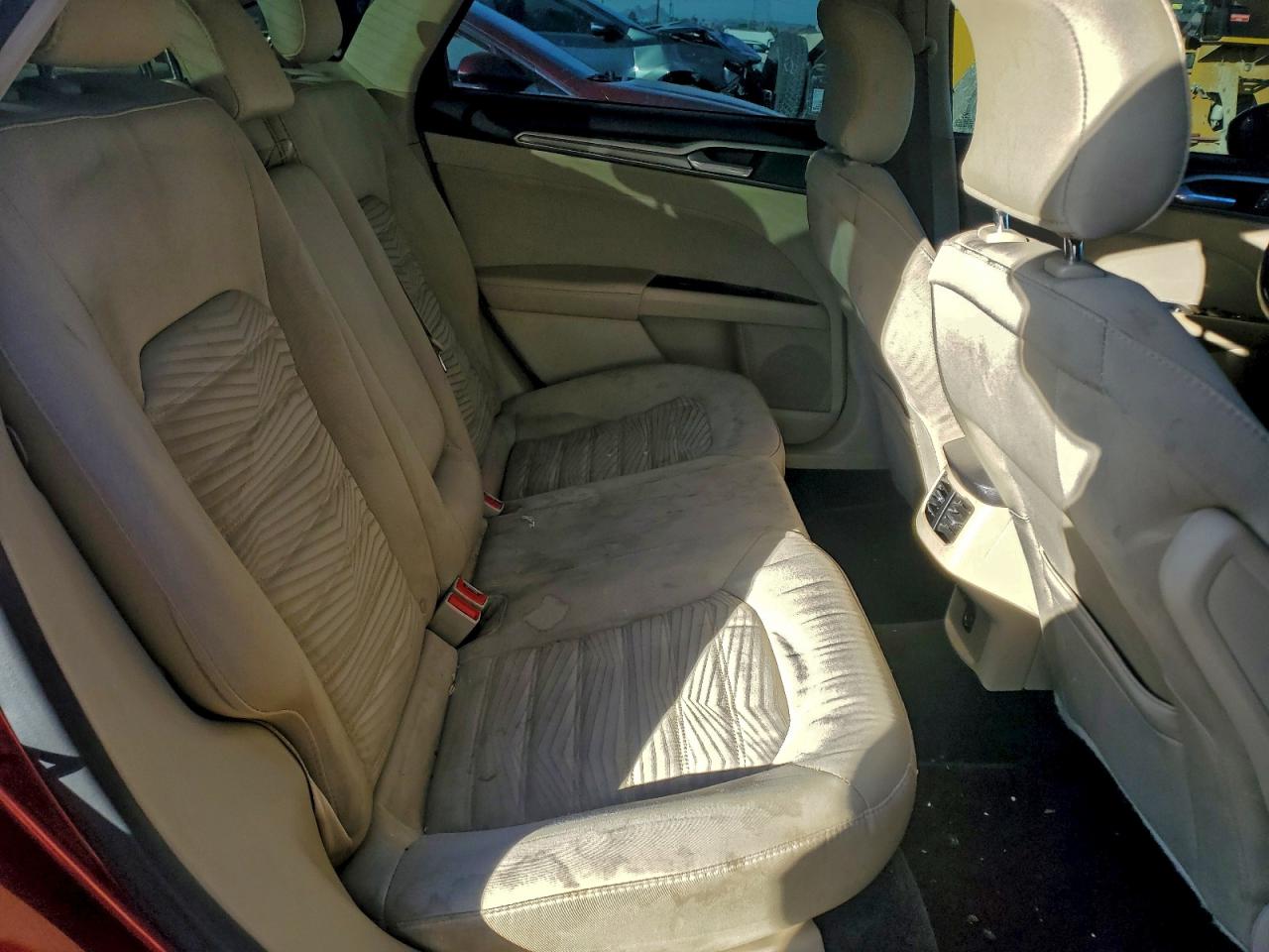 2016 FORD FUSION SE photo 10
