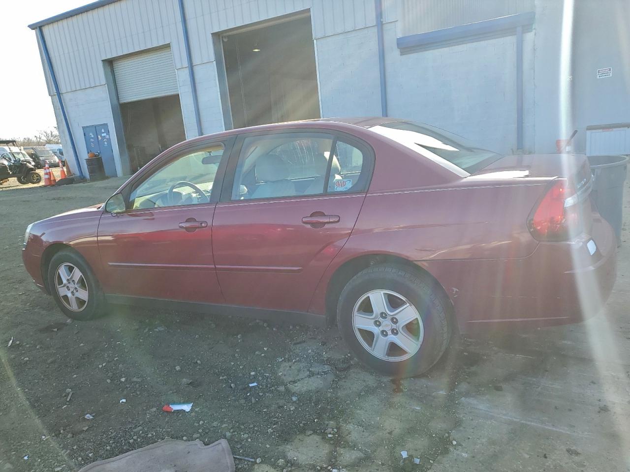 2005 CHEVROLET MALIBU LS photo 2