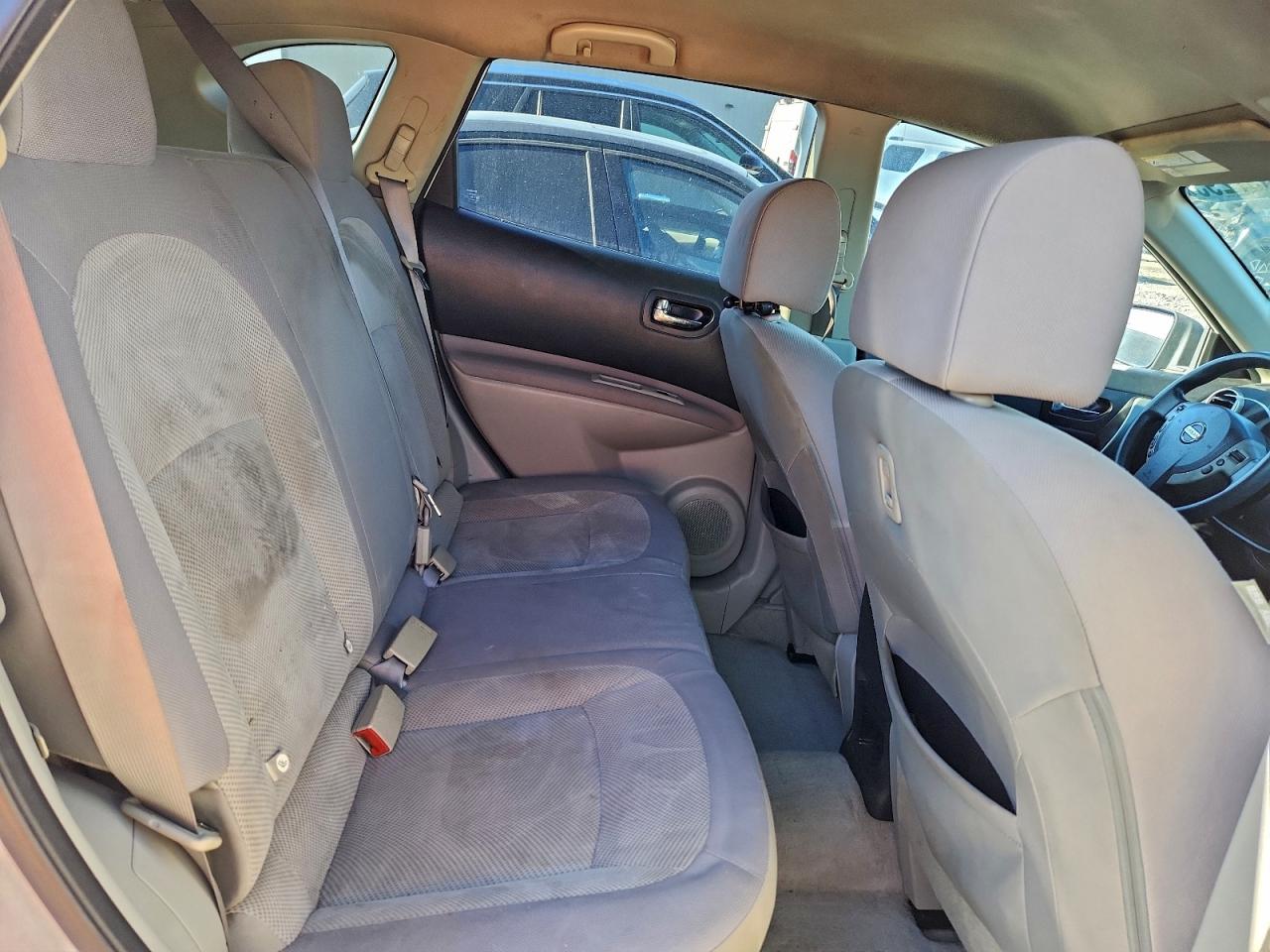 2013 NISSAN ROGUE S photo 10