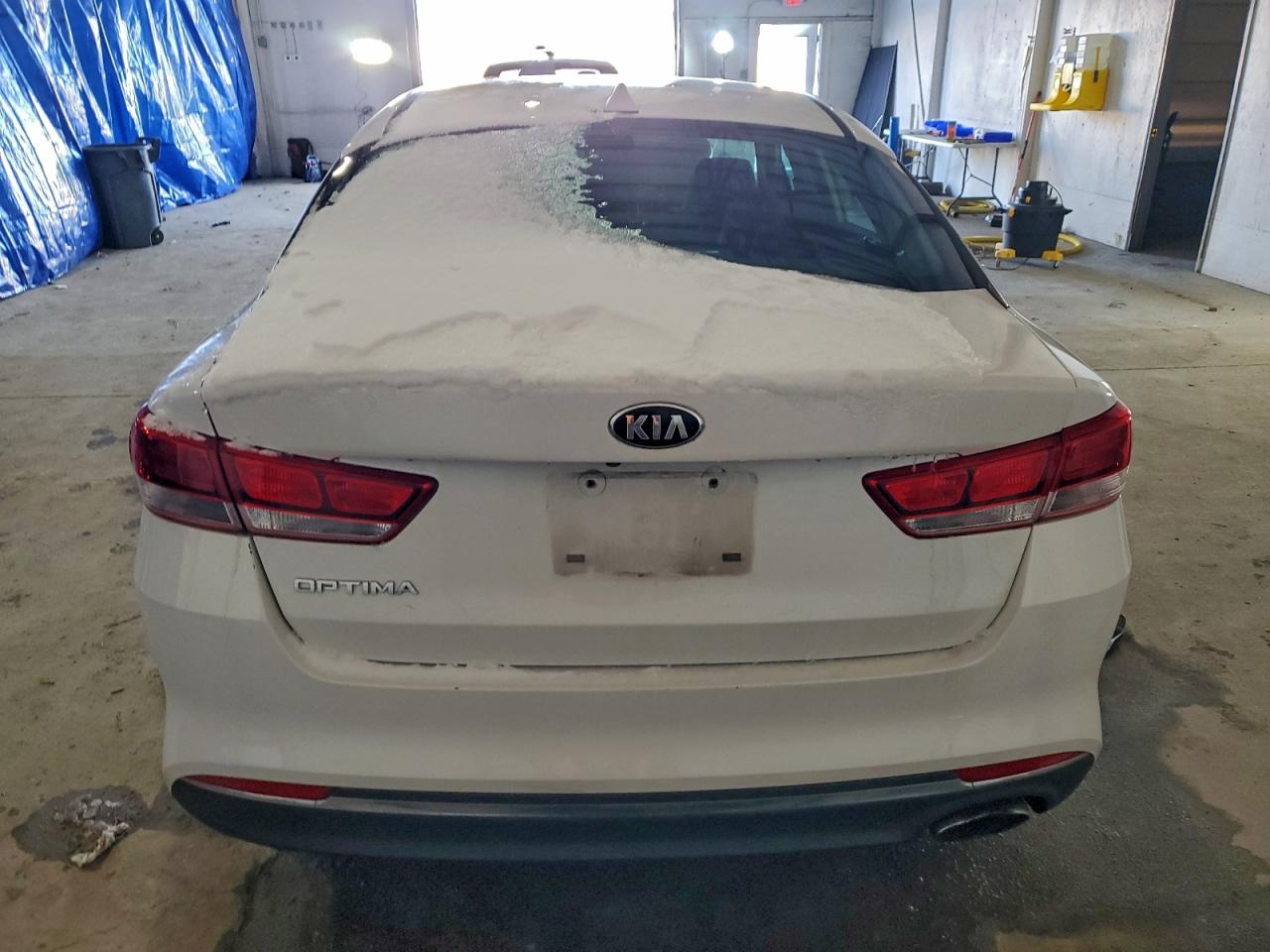 2017 KIA OPTIMA LX photo 6
