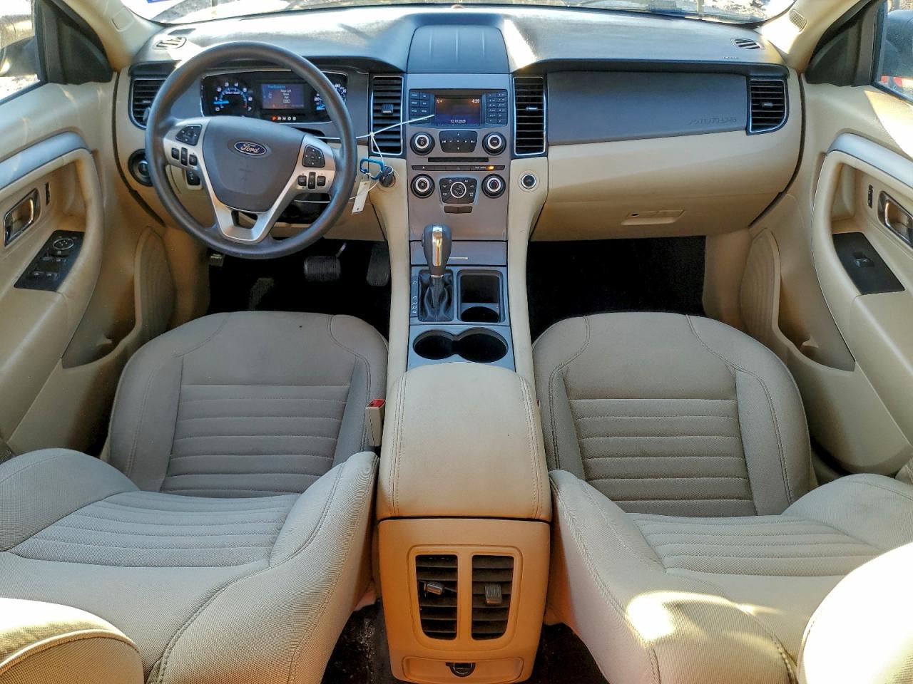 2019 FORD TAURUS SE photo 8