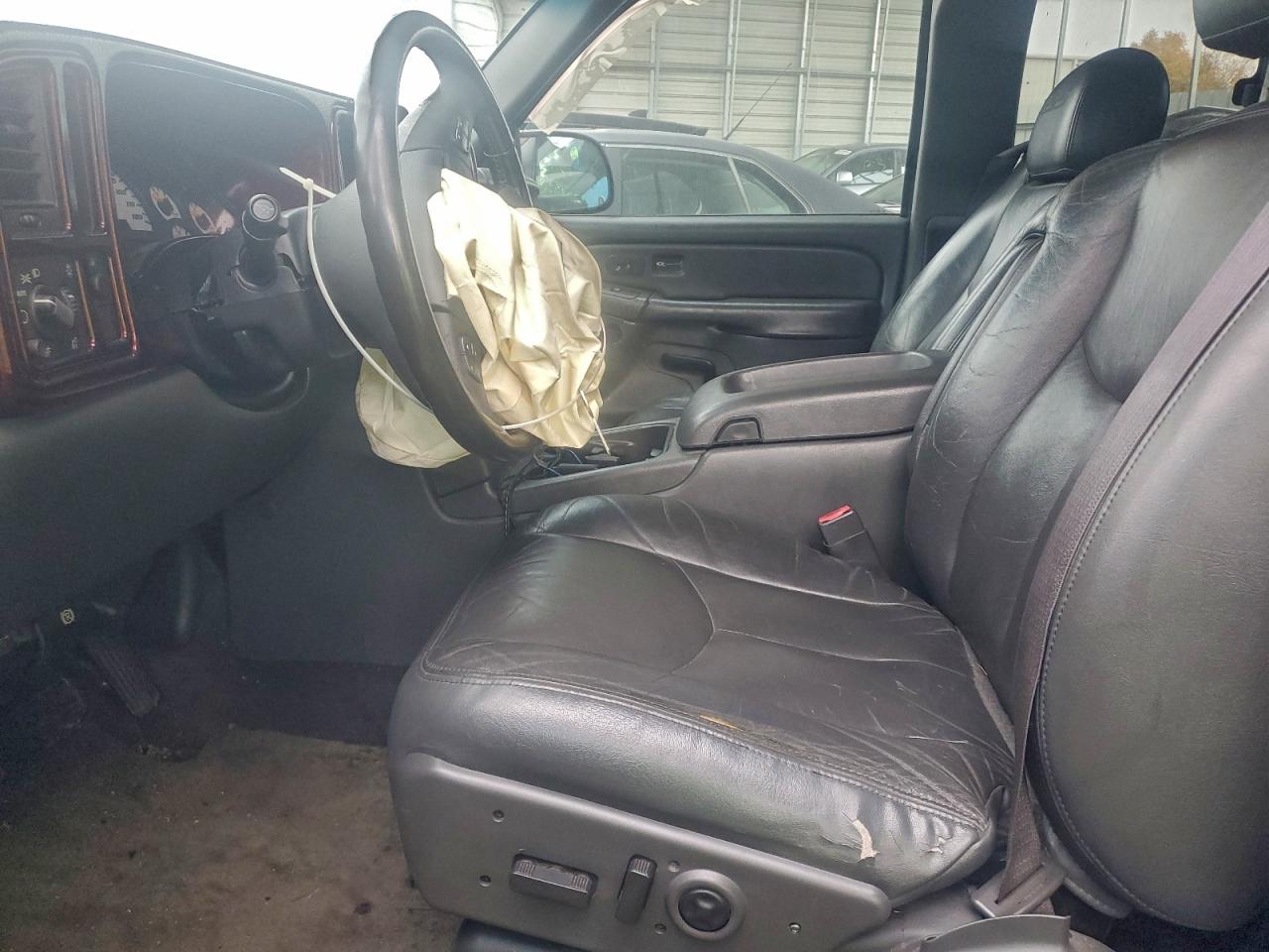2004 CHEVROLET SILVERADO K1500 photo 7