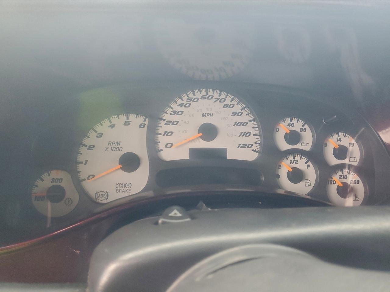 2004 CHEVROLET SILVERADO K1500 photo 9