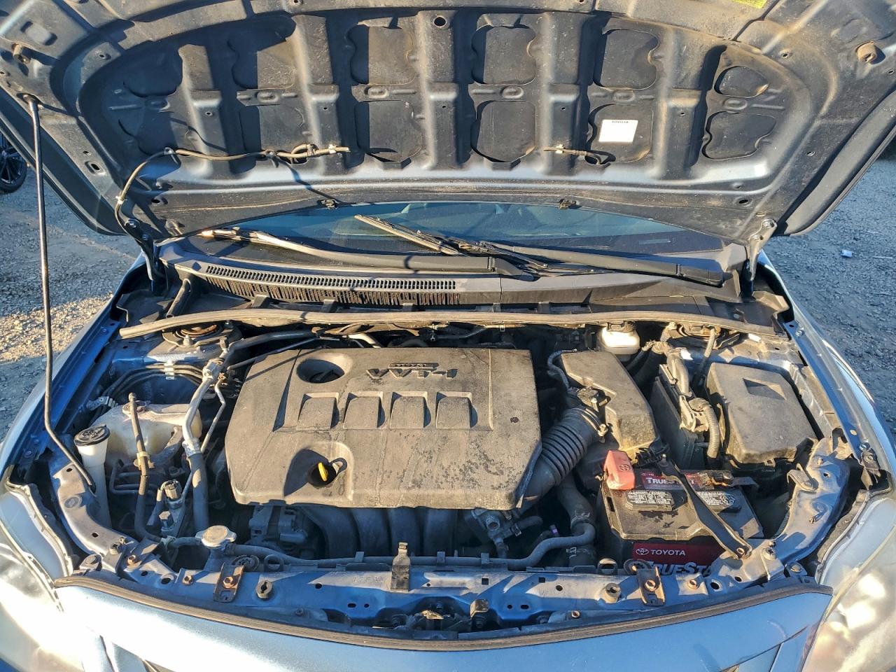 2013 TOYOTA COROLLA BASE photo 31