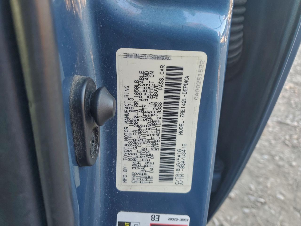 2013 TOYOTA COROLLA BASE photo 34