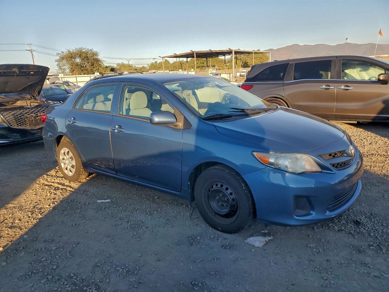 2013 TOYOTA COROLLA BASE photo 10