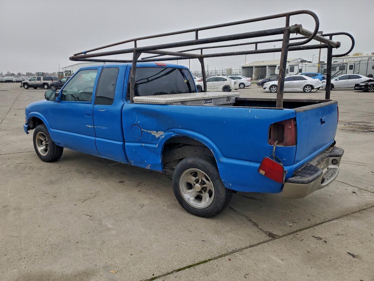 2001 CHEVROLET S TRUCK S10 photo 2