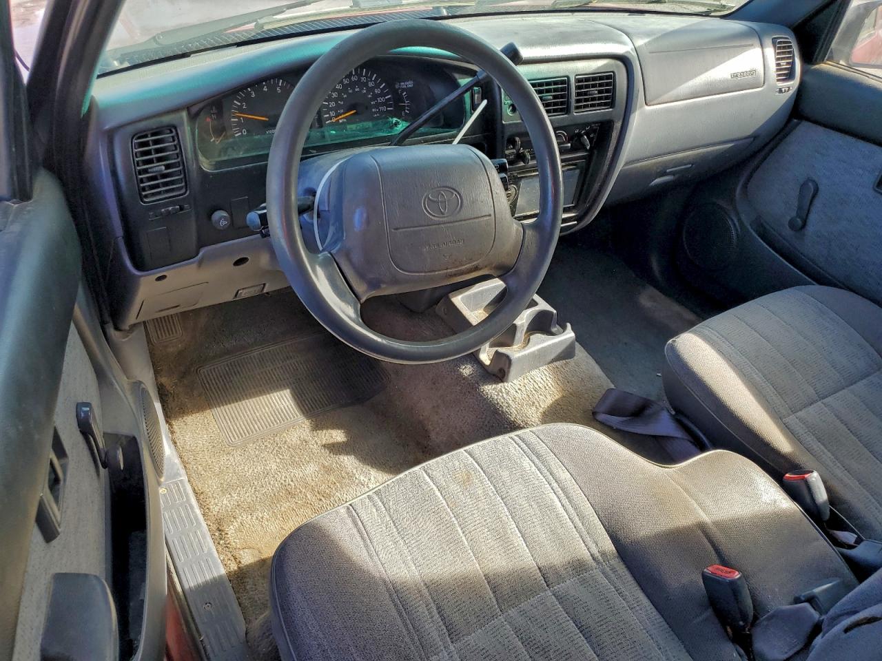 1999 TOYOTA TACOMA XTRACAB photo 8